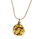 Pebble shaped pendant necklace in gold vermeil
