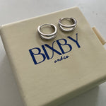 Double hoop Agnes huggies in silver