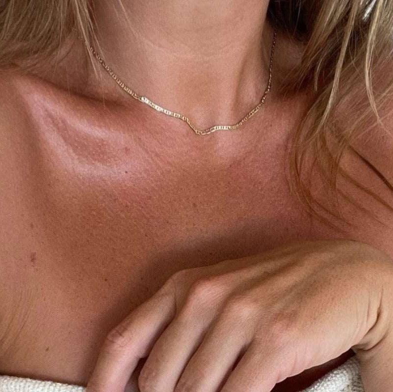 Summer necklace fine layering chain in 18k gold 